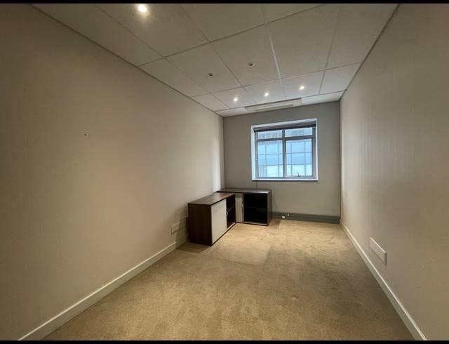 1,971M² OFFICE TO LET IN SANDTON CENTRAL